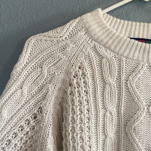 Winter white cable knit cozy vintage sweater